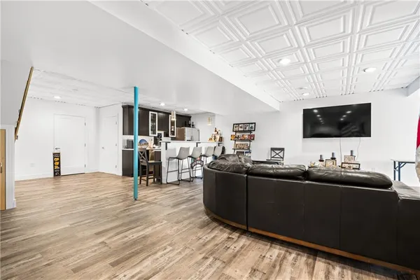 $625,000 | 478 Spruce Lane, Houston, PA 15342