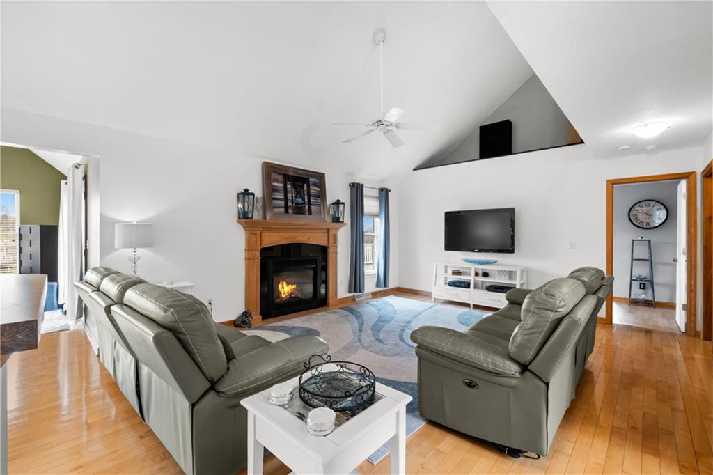 478 Spruce Lane Houston, PA 15342 - Photo 10 of 45 Gas Fireplace as the focal point. OPEN Floor PLAN