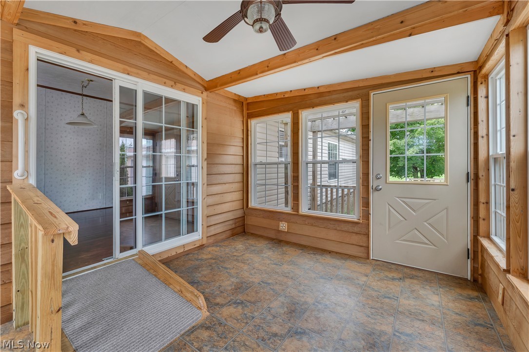 13254 Unity Road New Springfield, OH 44443 - Photo 8 of 42