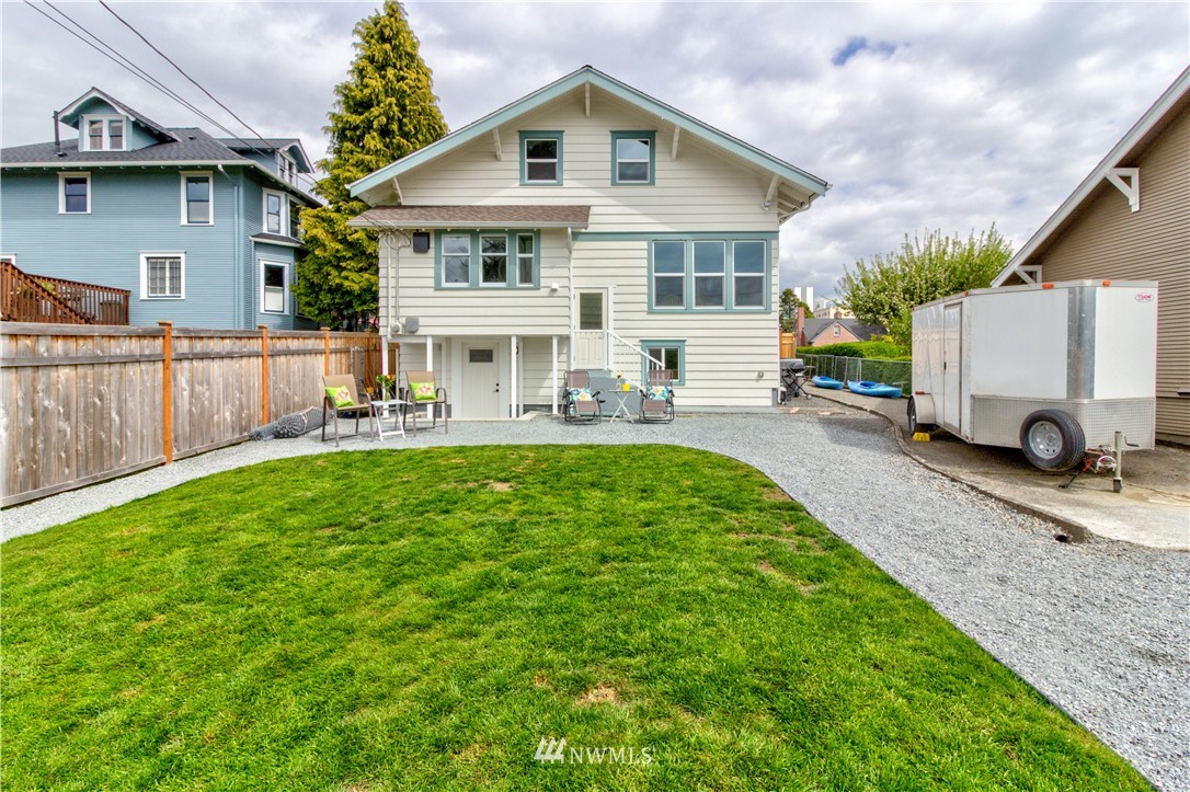 1212 Rucker Avenue Everett, WA 98201 - Photo 4 of 25