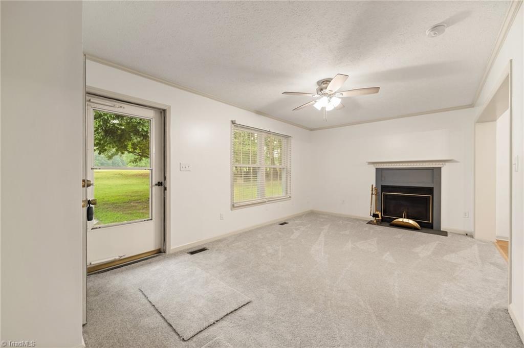 492 Monroeton Golf Course Road Reidsville, NC 27320 - Photo 3 of 21 Gallery Image 3