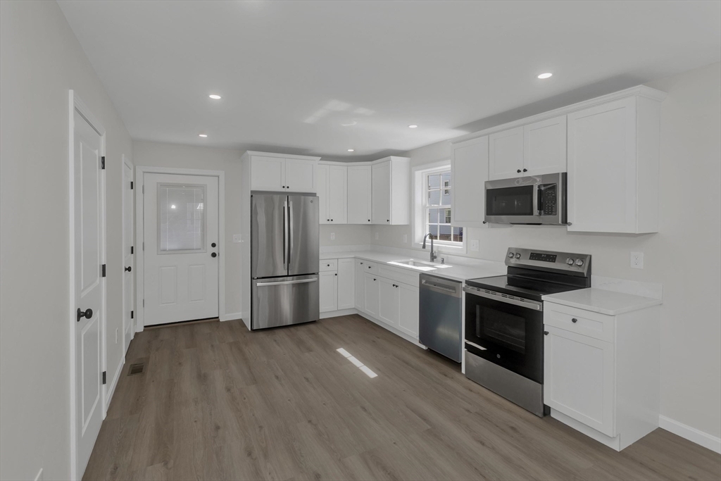 63-65 Euclid Avenue Springfield, MA 01108 - Photo 11 of 25