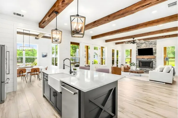 $1,995,000 | 205 Oak Creek Drive, Tool, TX 75143