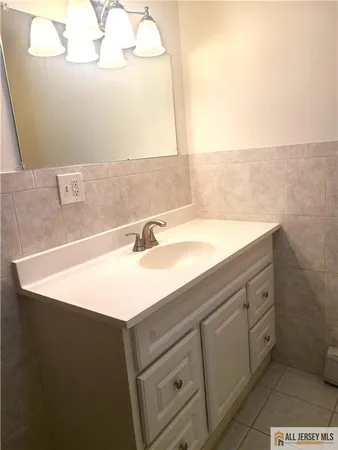 a close view of sink and tap