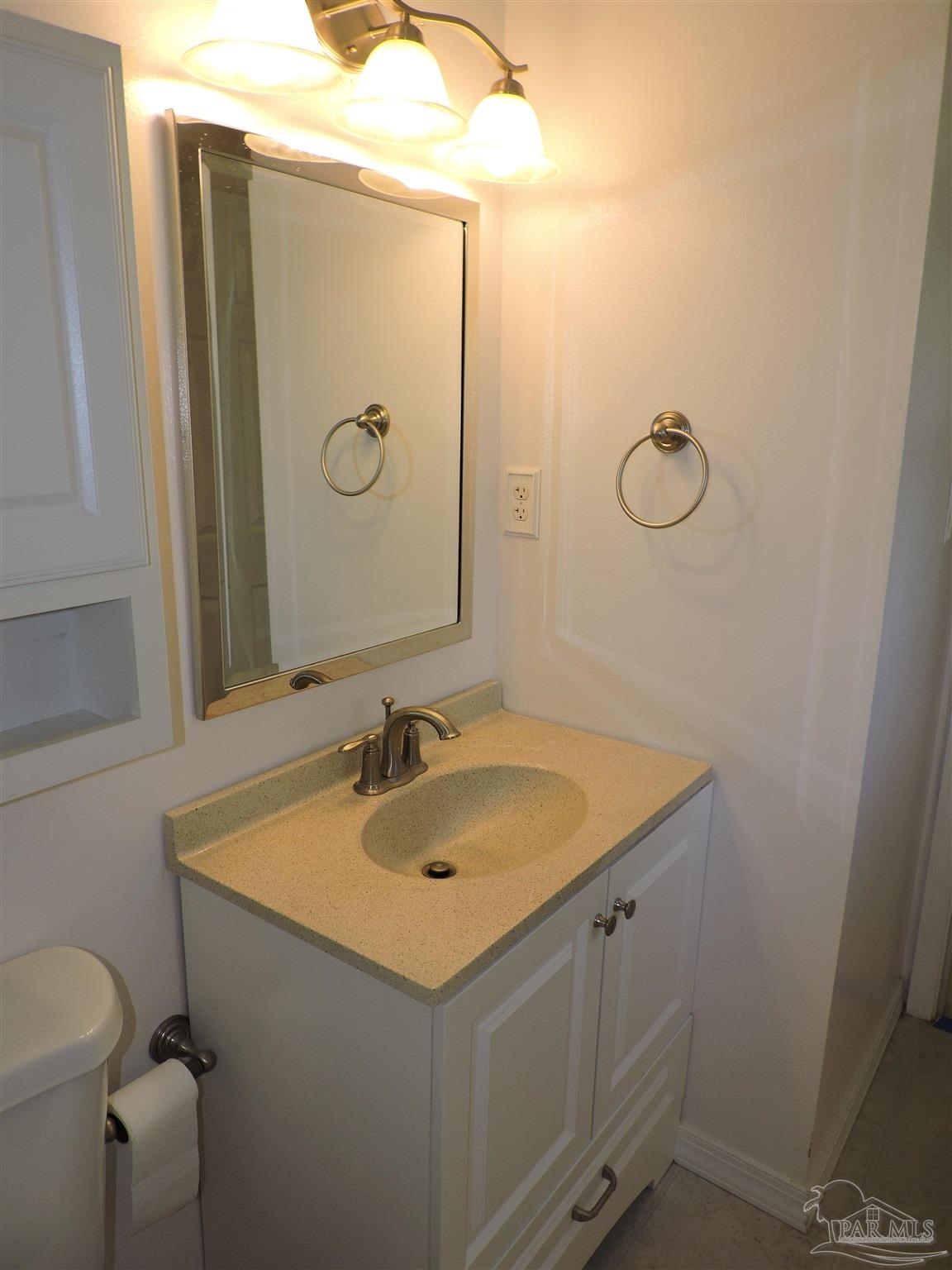 1495 Sinclair Street Milton, FL 32570 - Photo 10 of 20