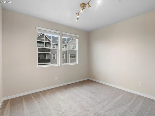 $319,000 | 17182 Southwest Appledale Road, Unit 405, Beaverton, OR 97007