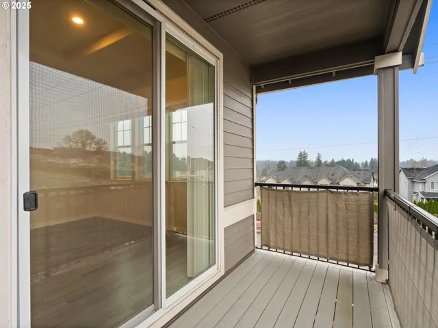 $319,000 | 17182 Southwest Appledale Road, Unit 405, Beaverton, OR 97007