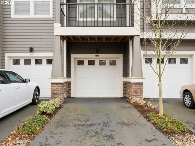 $319,000 | 17182 Southwest Appledale Road, Unit 405, Beaverton, OR 97007