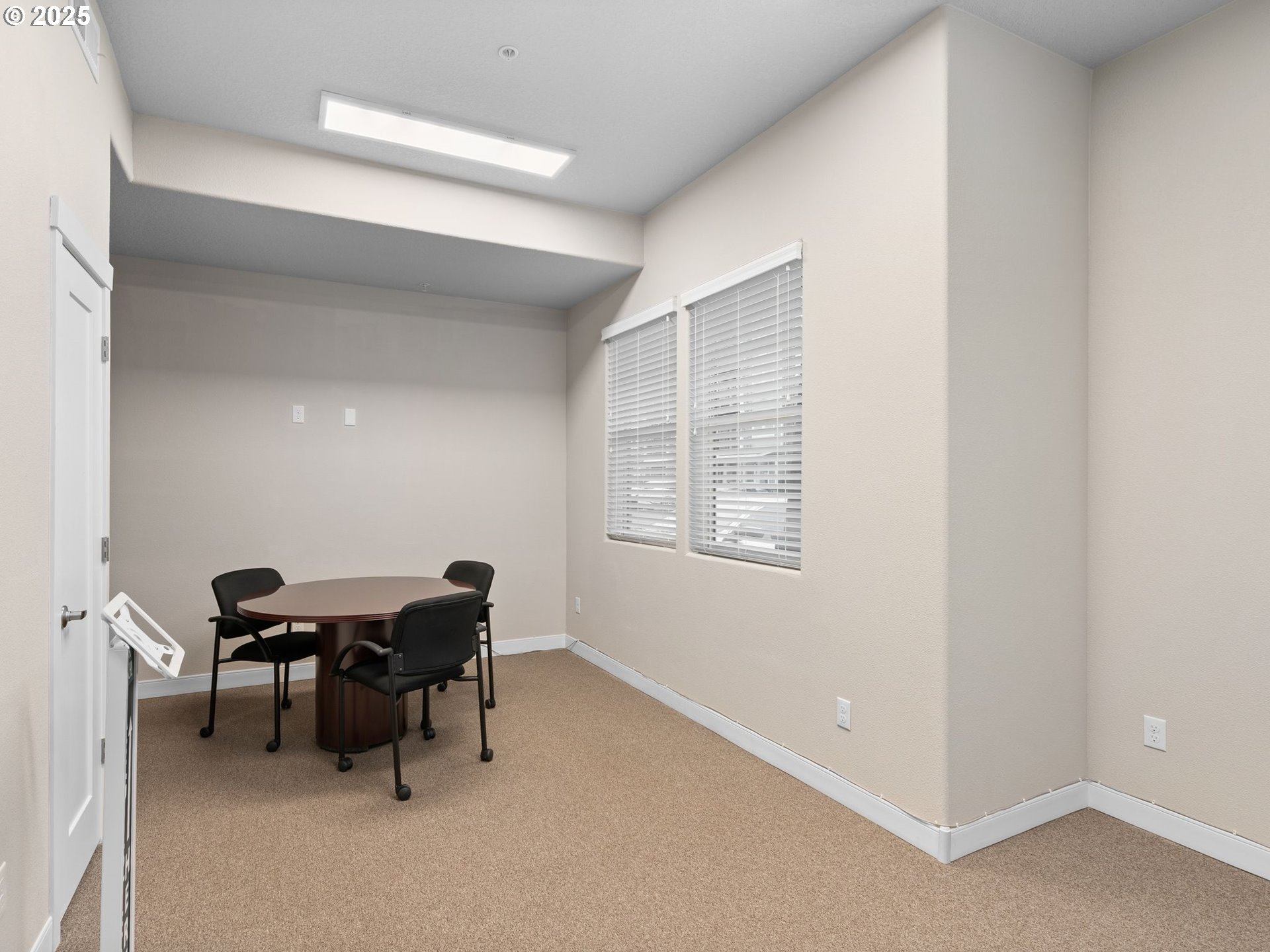 17182 Southwest Appledale Road, Unit 405 Beaverton, OR 97007 - Photo 40 of 47