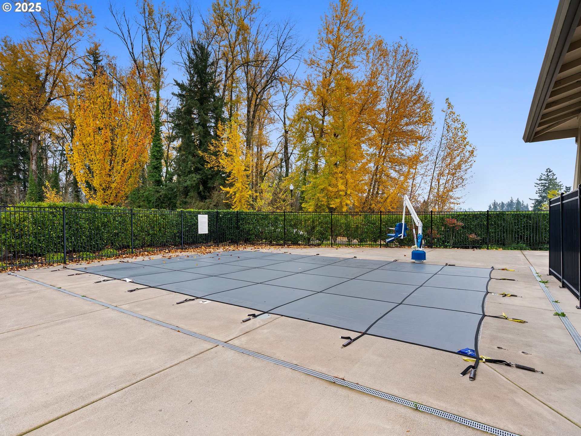 17182 Southwest Appledale Road, Unit 405 Beaverton, OR 97007 - Photo 43 of 47