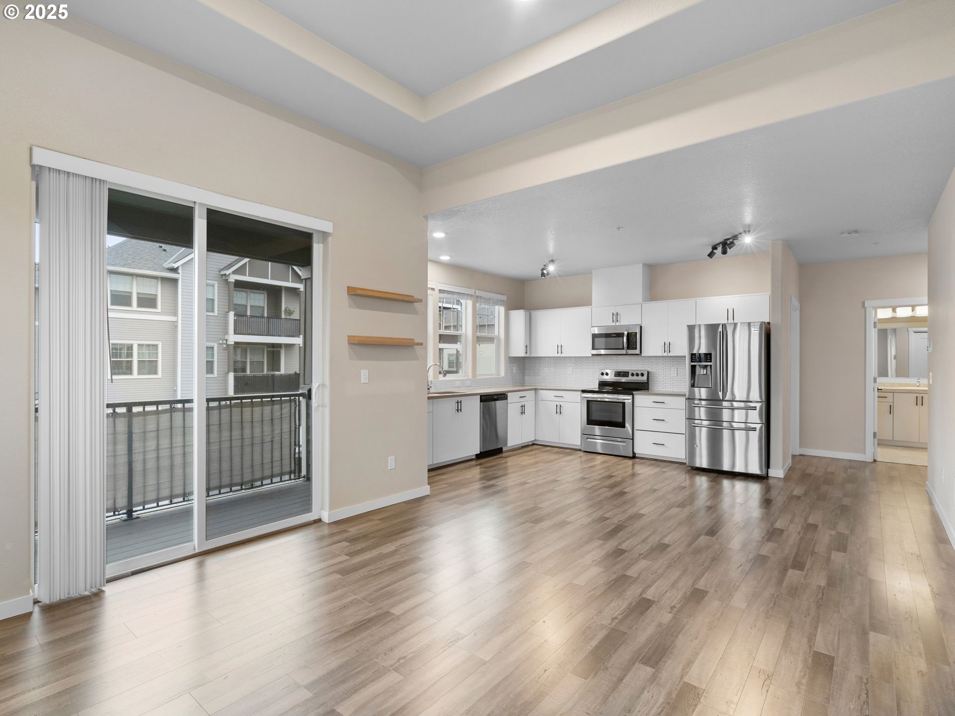 17182 Southwest Appledale Road, Unit 405 Beaverton, OR 97007 - Photo 7 of 47