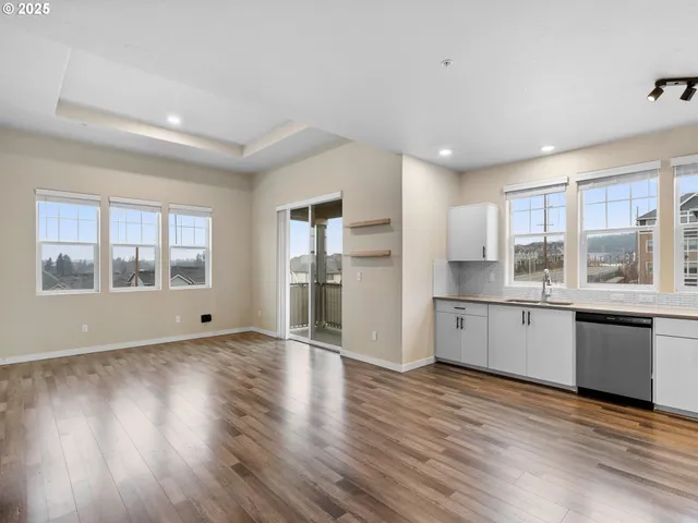 $319,000 | 17182 Southwest Appledale Road, Unit 405, Beaverton, OR 97007