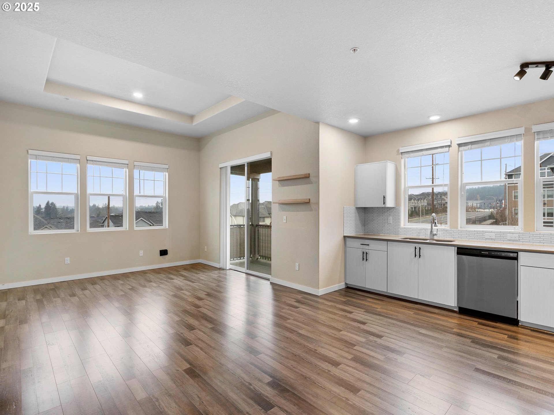 17182 Southwest Appledale Road, Unit 405 Beaverton, OR 97007 - Photo 8 of 47