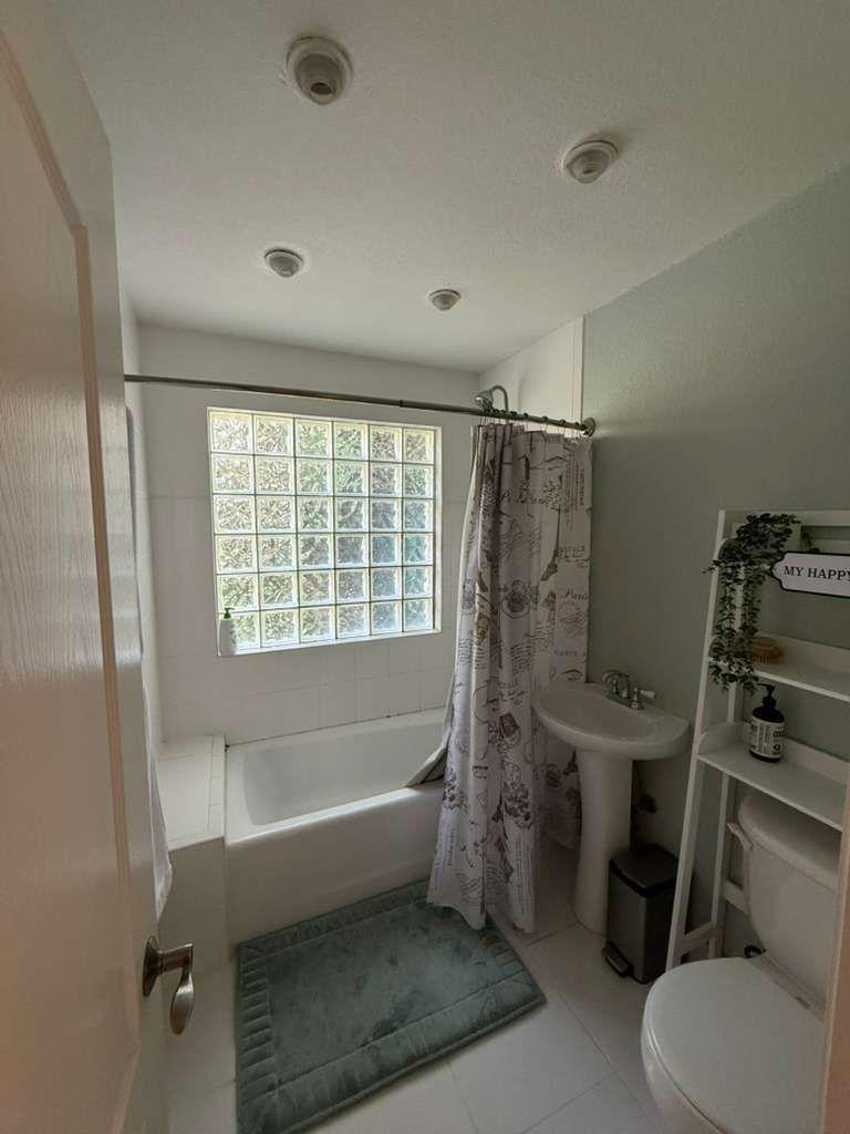 6125 Via Laguna Lane Boca Raton, FL 33433 - Photo 8 of 15 Image 2026-05-14 at 3.13.21 PM