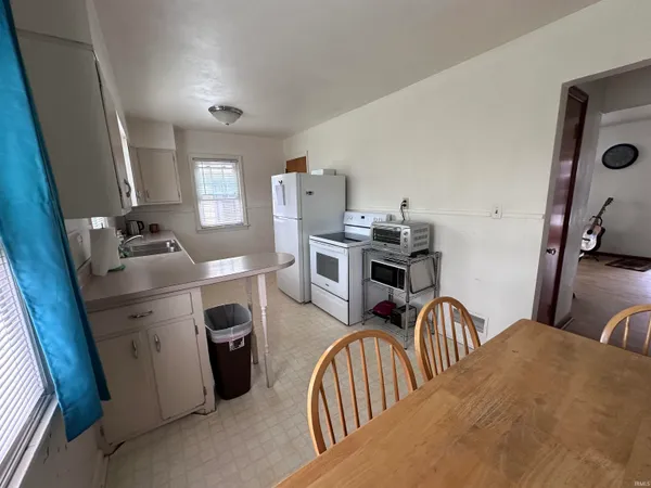 $139,000 | 713 West Queen Street, Muncie, IN 47303