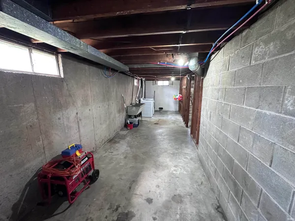 $139,000 | 713 West Queen Street, Muncie, IN 47303