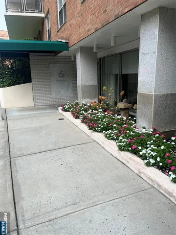 $229,000 | 301 Beech Street, Unit 10I, Hackensack, NJ 07601