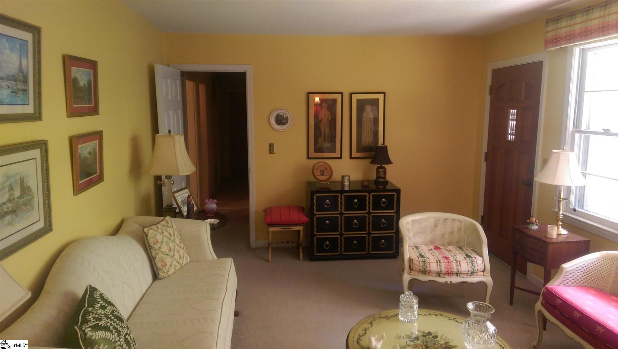 122 Cherokee Road Easley, SC 29642 - Photo 6 of 25 Gallery Image 6