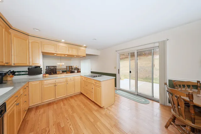 $599,900 | 154 South Benham Road, Seymour, CT 06483