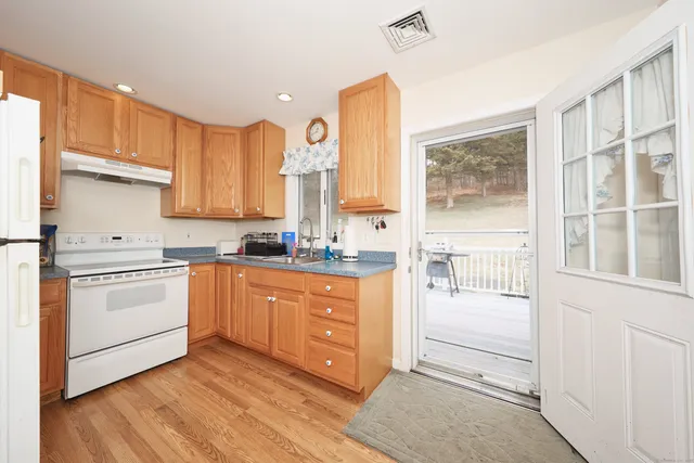 $599,900 | 154 South Benham Road, Seymour, CT 06483