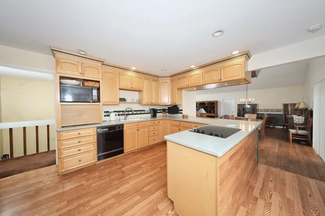 $599,900 | 154 South Benham Road, Seymour, CT 06483