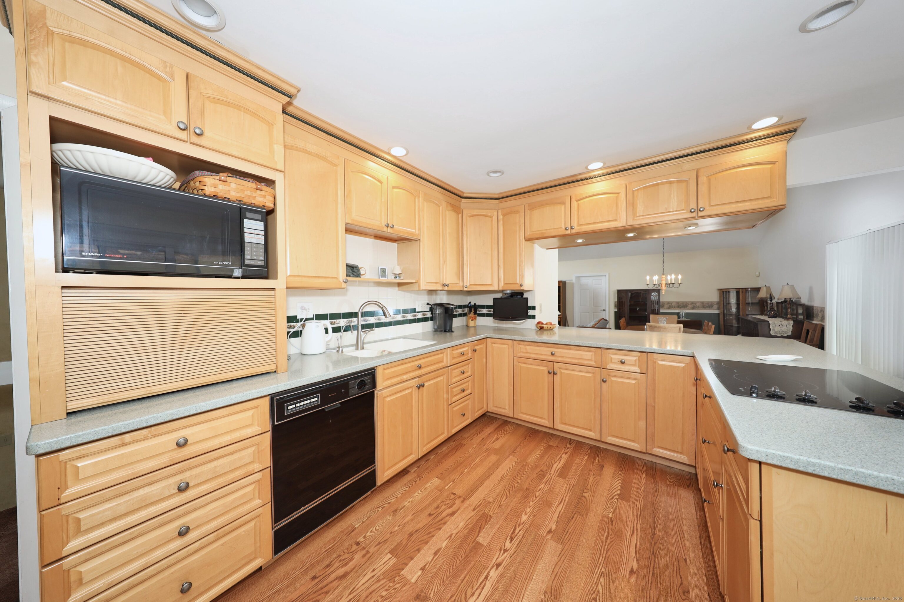 154 South Benham Road Seymour, CT 06483 - Photo 10 of 40