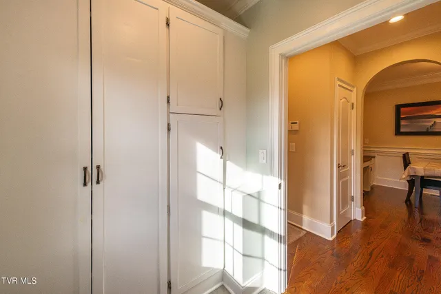 $1,250,000 | 5079 Rose Gardens Circle, Kingsport, TN 37660