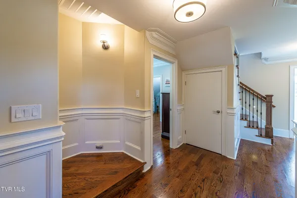 $1,199,999 | 5079 Rose Gardens Circle, Kingsport, TN 37660