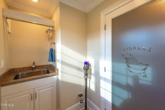 $1,250,000 | 5079 Rose Gardens Circle, Kingsport, TN 37660