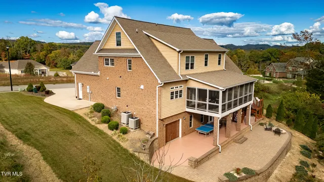 $1,250,000 | 5079 Rose Gardens Circle, Kingsport, TN 37660