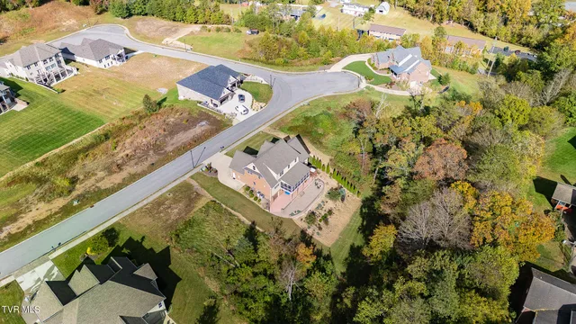 $1,250,000 | 5079 Rose Gardens Circle, Kingsport, TN 37660