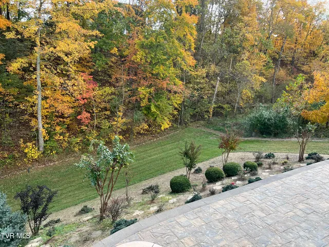 $1,250,000 | 5079 Rose Gardens Circle, Kingsport, TN 37660