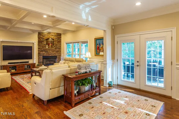 $1,199,999 | 5079 Rose Gardens Circle, Kingsport, TN 37660