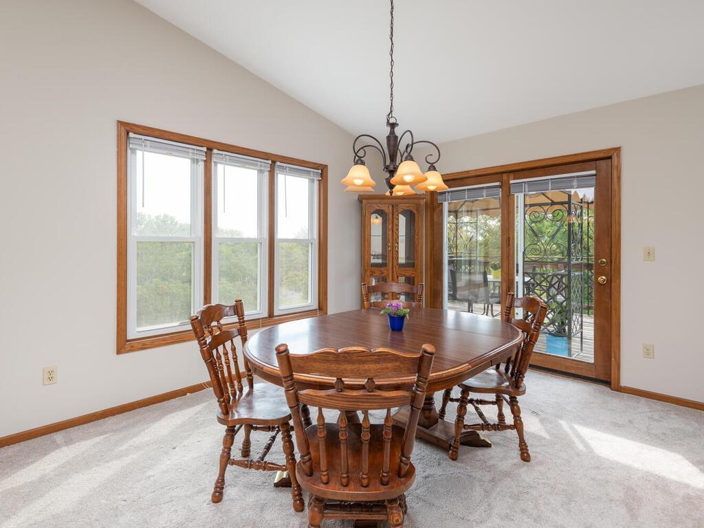 499 Ridge Lane Chaska, MN 55318 - Photo 6 of 24 Gallery Image 6