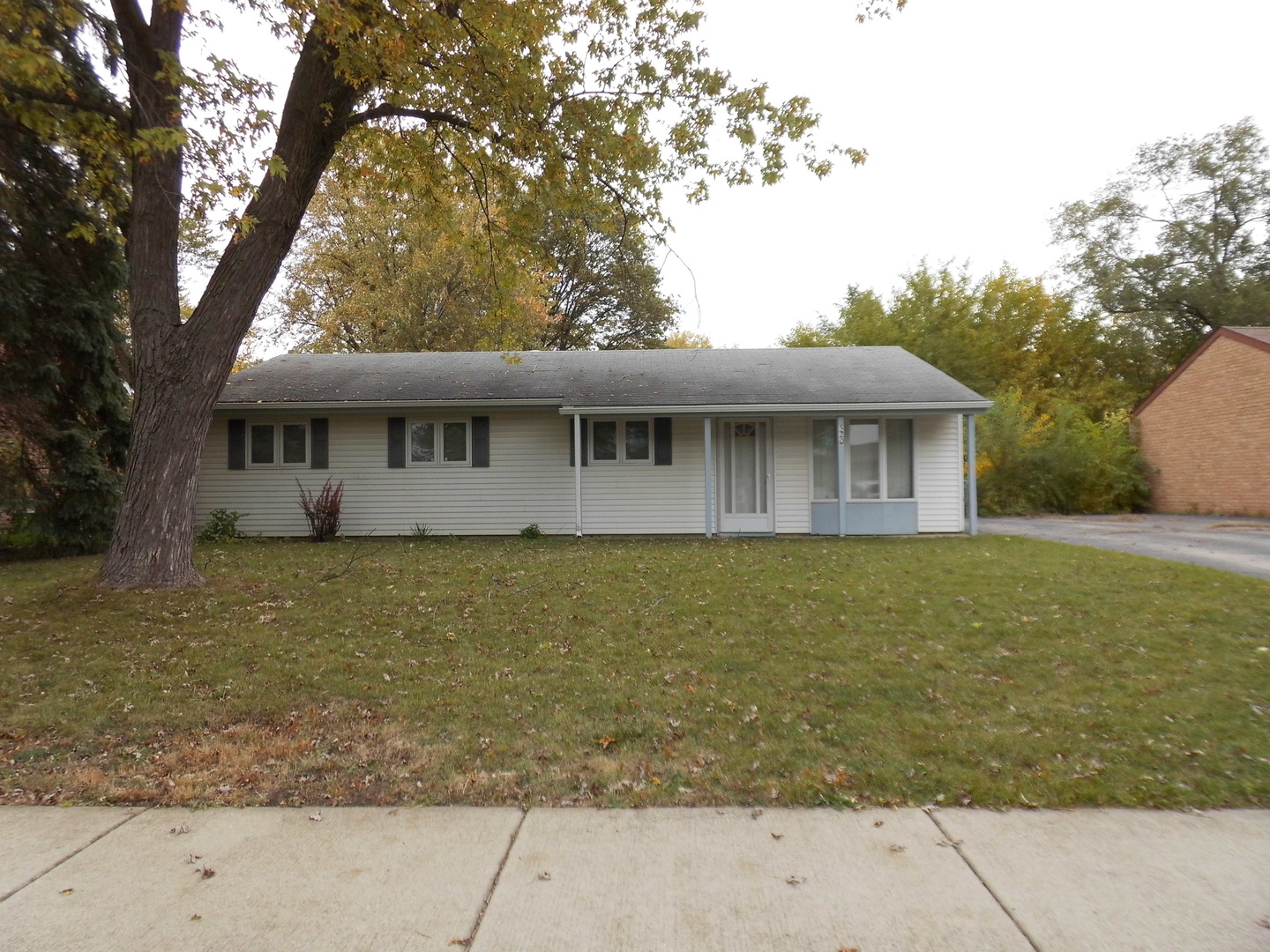 520 Redwood Road Bolingbrook, IL 60440 - Photo 1 of 18 a view of a house with large garden