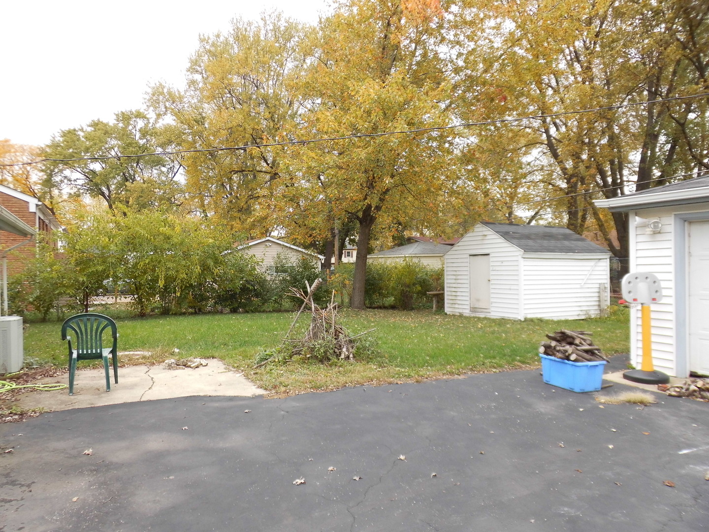 520 Redwood Road Bolingbrook, IL 60440 - Photo 15 of 18 a view of a house with backyard and trees