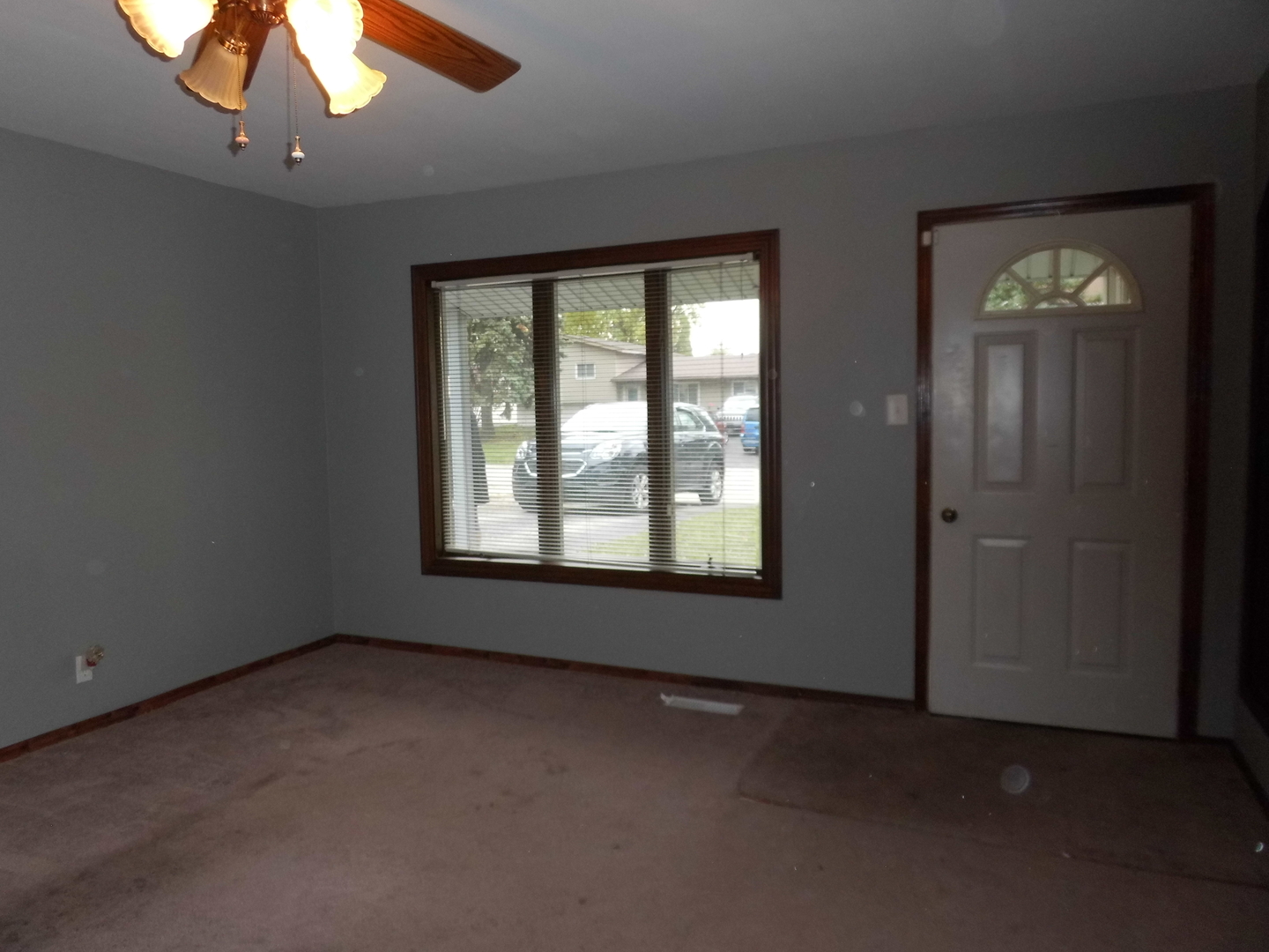 520 Redwood Road Bolingbrook, IL 60440 - Photo 7 of 18 an empty room with a empty space and windows