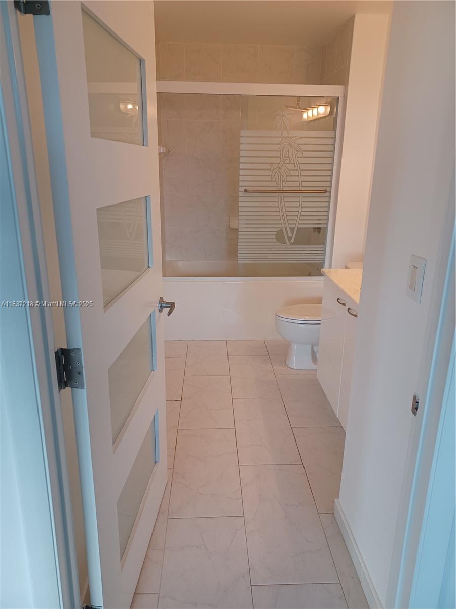133 Northeast 2nd Avenue, Unit 412 Miami, FL 33132 - Photo 17 of 32