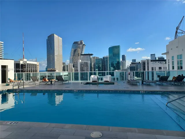$3,000 | 133 Northeast 2nd Avenue, Unit 412, Miami, FL 33132