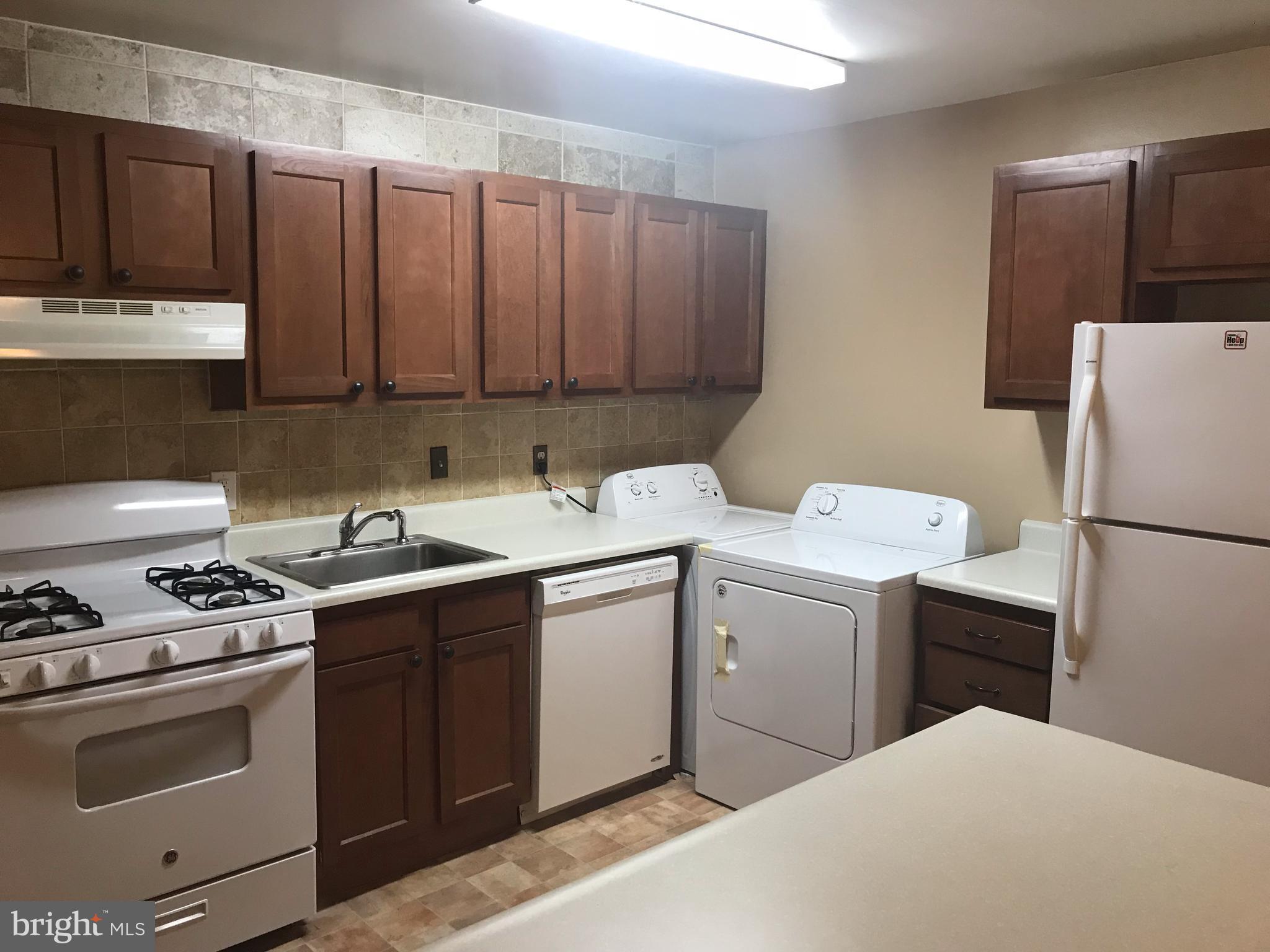8489 Greenbelt Road, Unit T1 Greenbelt, MD 20770 - Photo 1 of 20 Kitchen