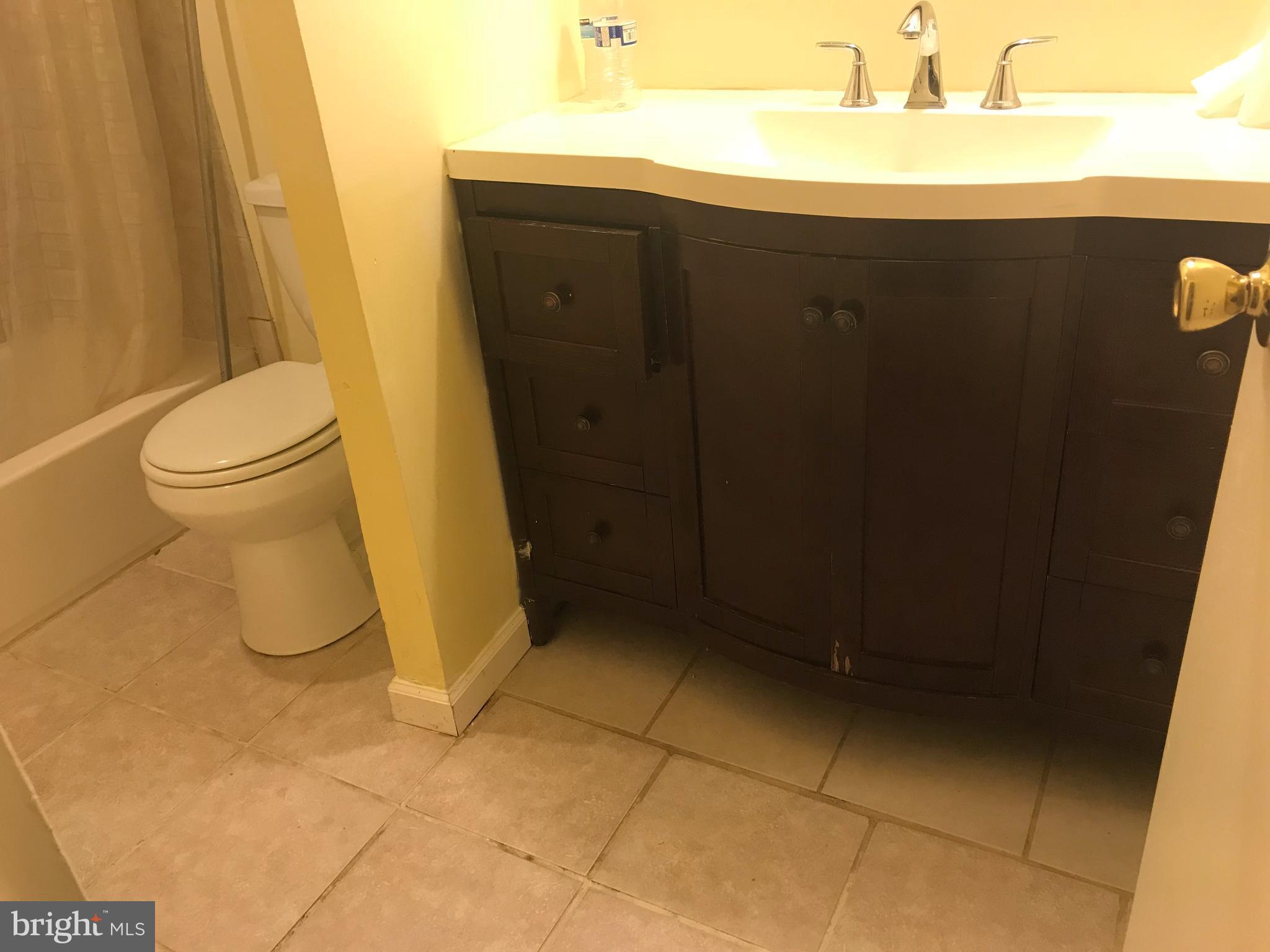 8489 Greenbelt Road, Unit T1 Greenbelt, MD 20770 - Photo 16 of 20 Bath