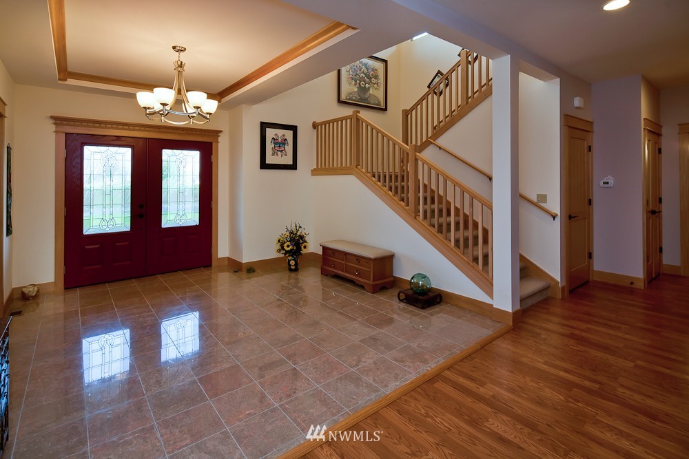 6809 Baker Ridge Drive Lynden, WA 98264 - Photo 2 of 15 Gallery Image 2