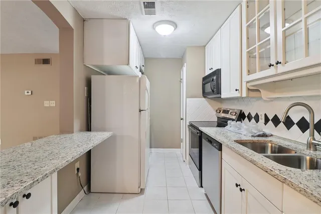 $1,400 | 2398 Lawrenceville Highway, Unit E, Decatur, GA 30033