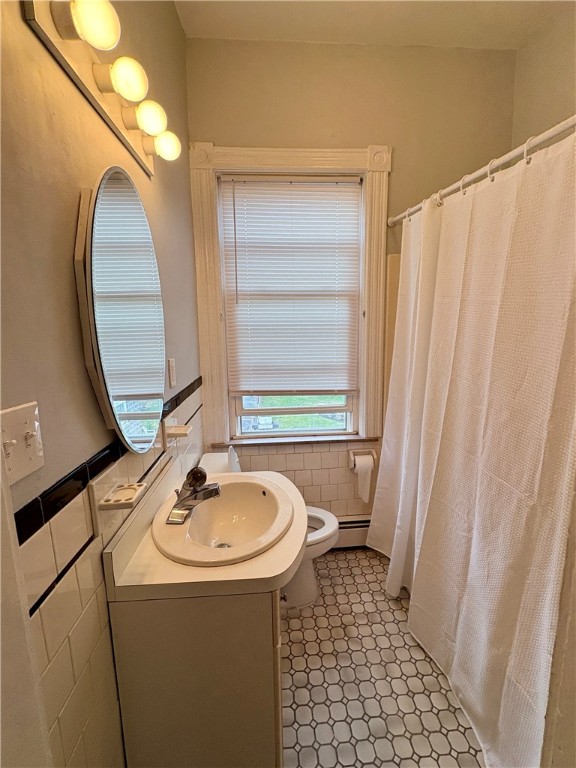 12 Fortini Street, Unit 2L Cranston, RI 02920 - Photo 14 of 18 Tile floor tub & shower