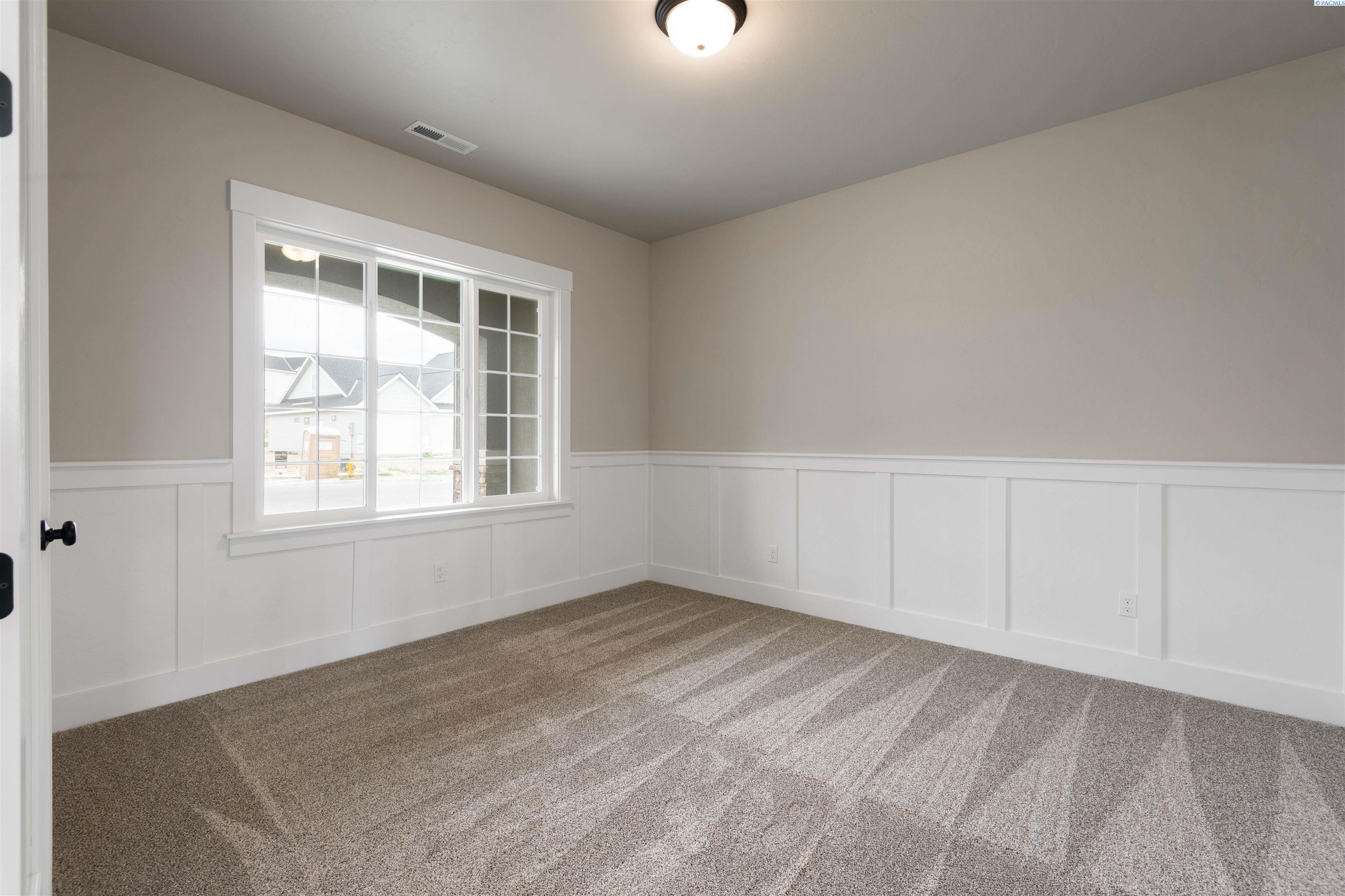 2474 Maggio Loop, Unit LOT19 Richland, WA 99352 - Photo 11 of 32 Gallery Image 11