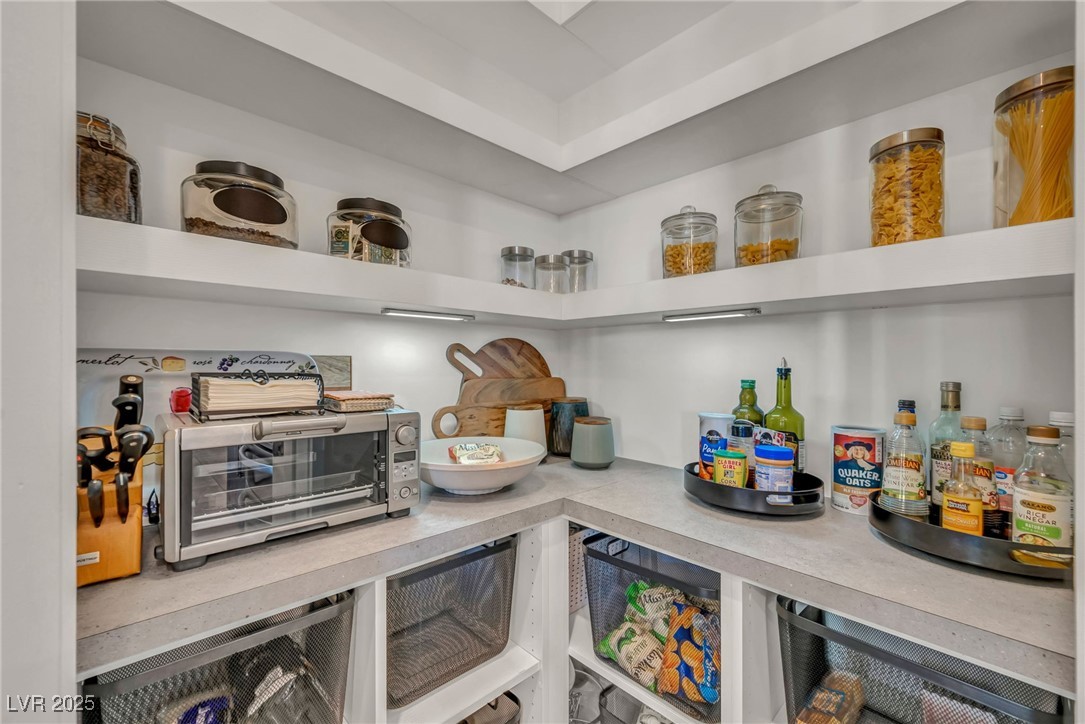 218 Springbough Lane Las Vegas, NV 89138 - Photo 16 of 39