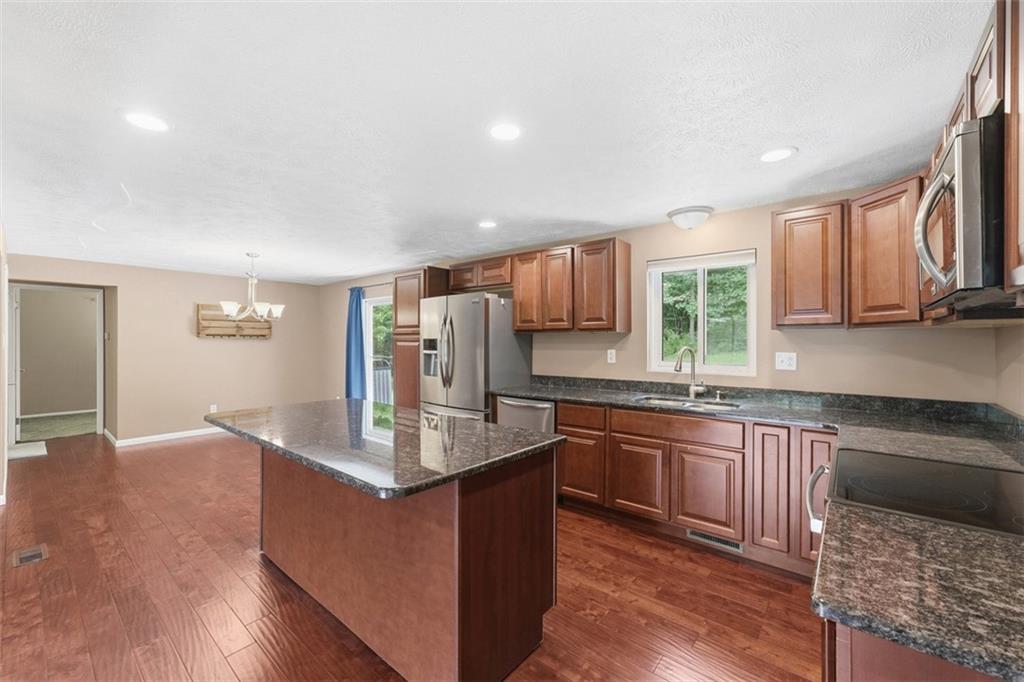 1131 Old Rte 31 Mount Pleasant, PA 15666 - Photo 14 of 45