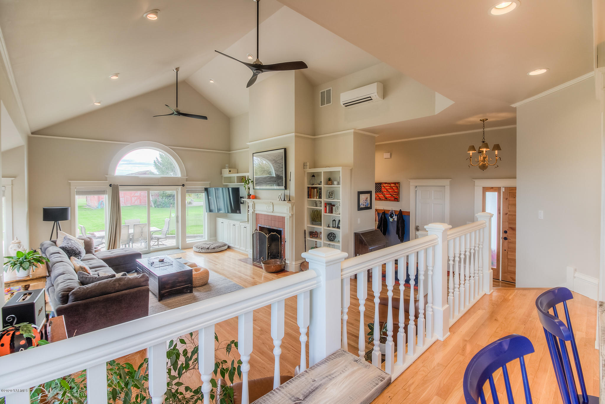 791 Becker Road Toppenish, WA 98948 - Photo 19 of 78 Dining to Family Room