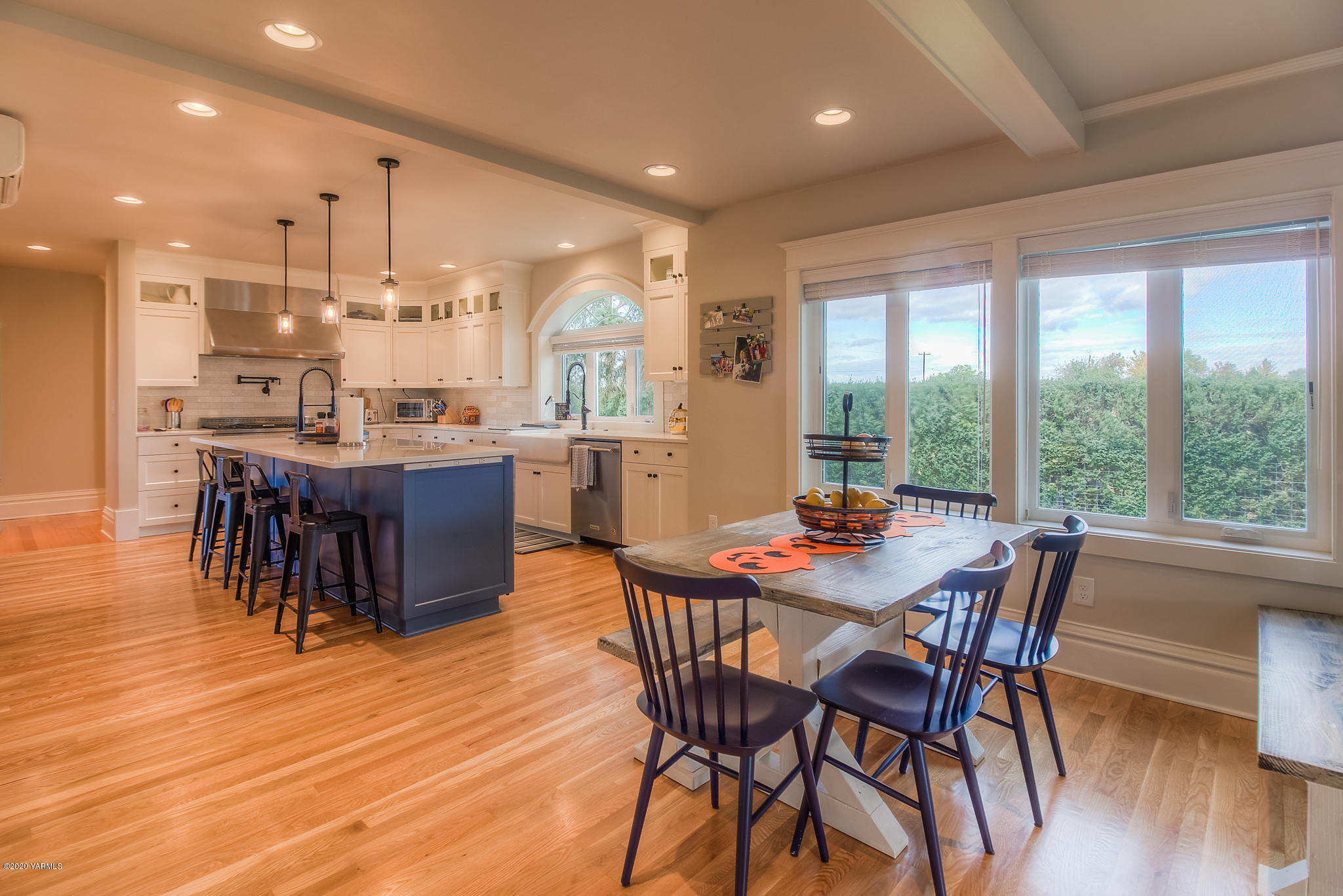 791 Becker Road Toppenish, WA 98948 - Photo 22 of 78 Dining & Kitchen