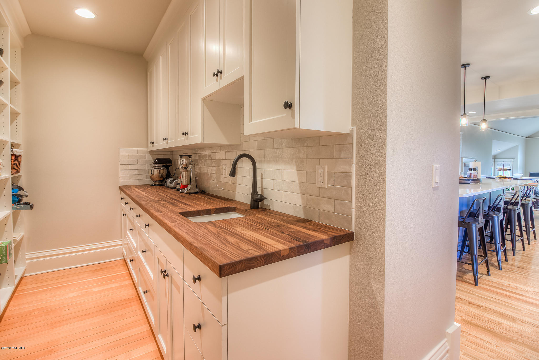 791 Becker Road Toppenish, WA 98948 - Photo 30 of 78 Pantry